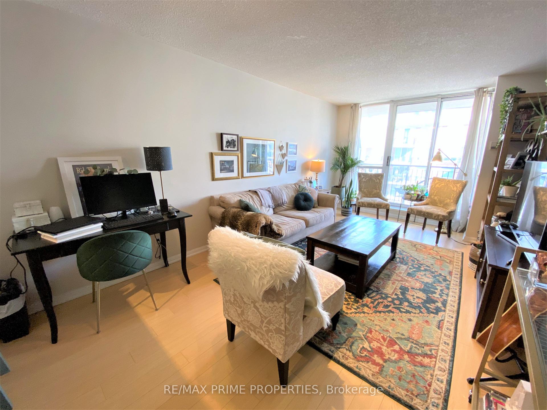 Photo 4 of Unit 501, 3130 Yonge Street, Toronto, Lawrence Park North — HOMEH