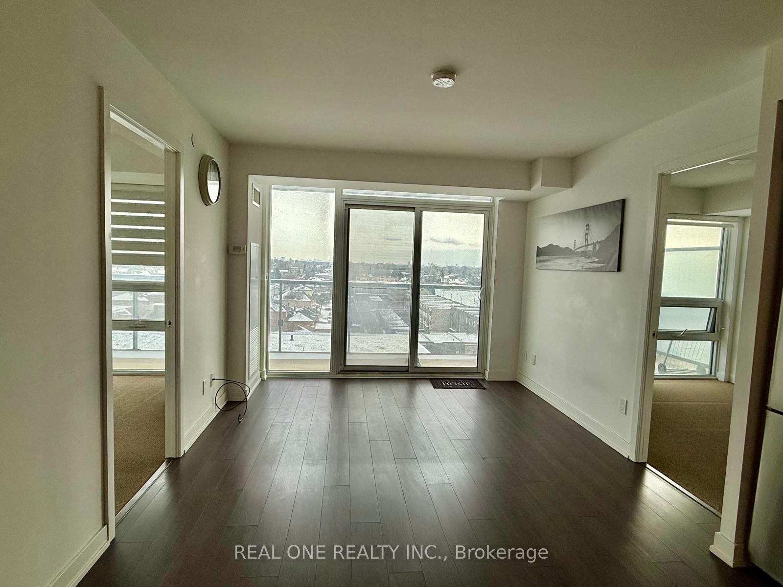 Photo 2 of Unit 912, 120 Varna Drive, Toronto, Englemount-Lawrence — HOMEH