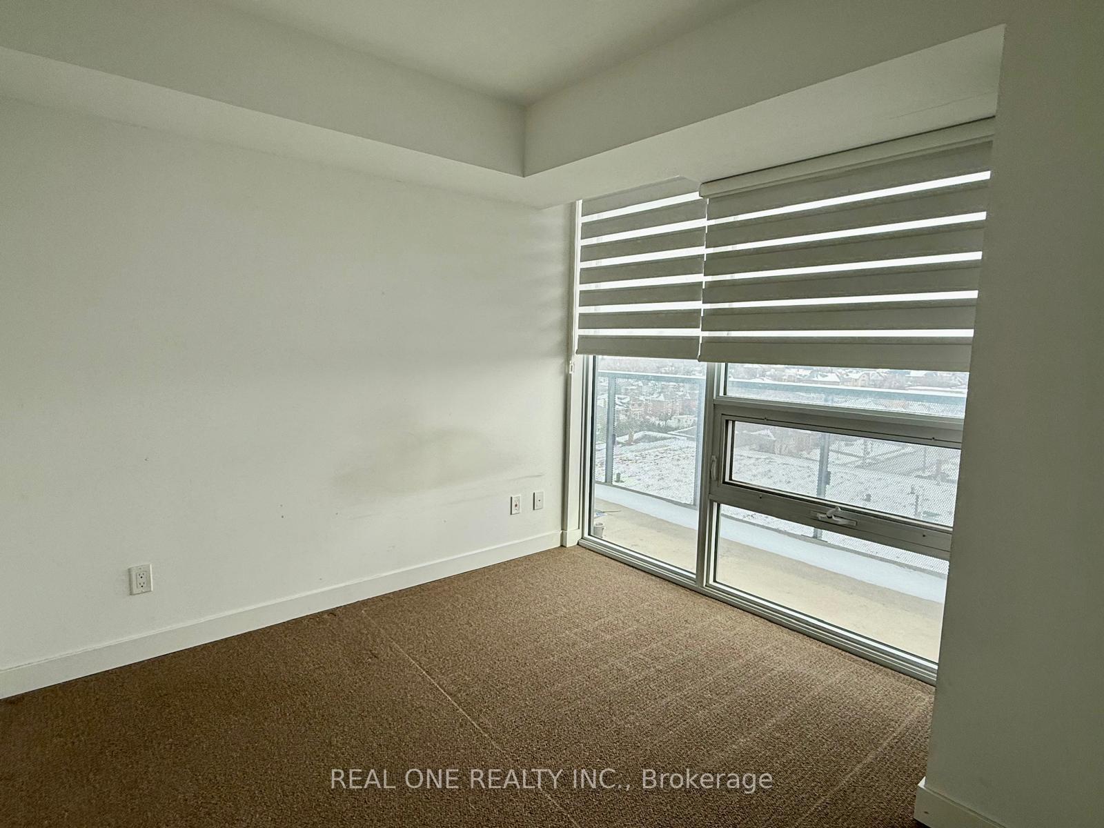 Photo 4 of Unit 912, 120 Varna Drive, Toronto, Englemount-Lawrence — HOMEH
