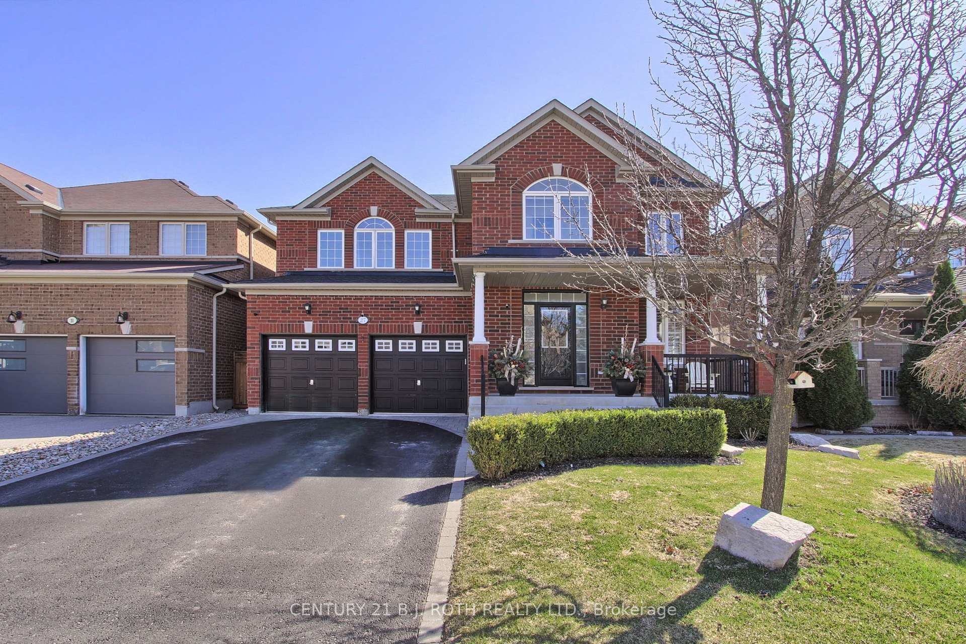 Front of 27 Nicklaus Drive