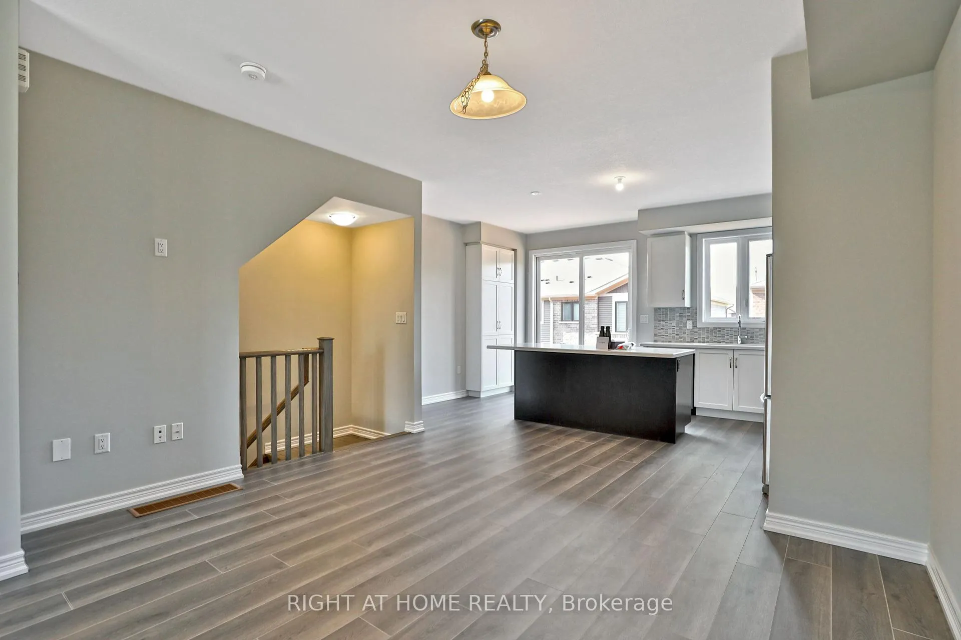 Photo 11 of Unit 62, 288 Glover Road, Hamilton, Fruitland — HOMEH