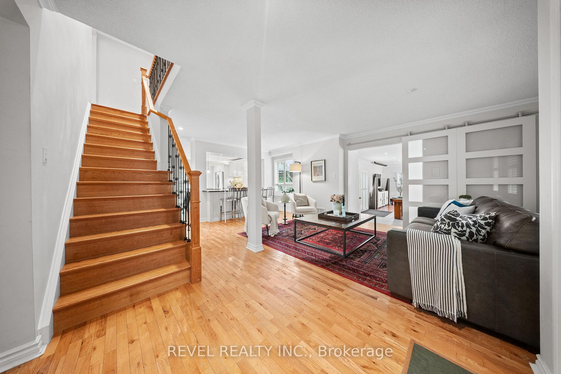 Photo 7 of 2 Patterson Crescent, Ajax, Central — HOMEH