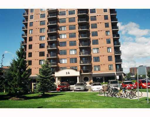 Front of Unit 407, 314 Central Park Drive