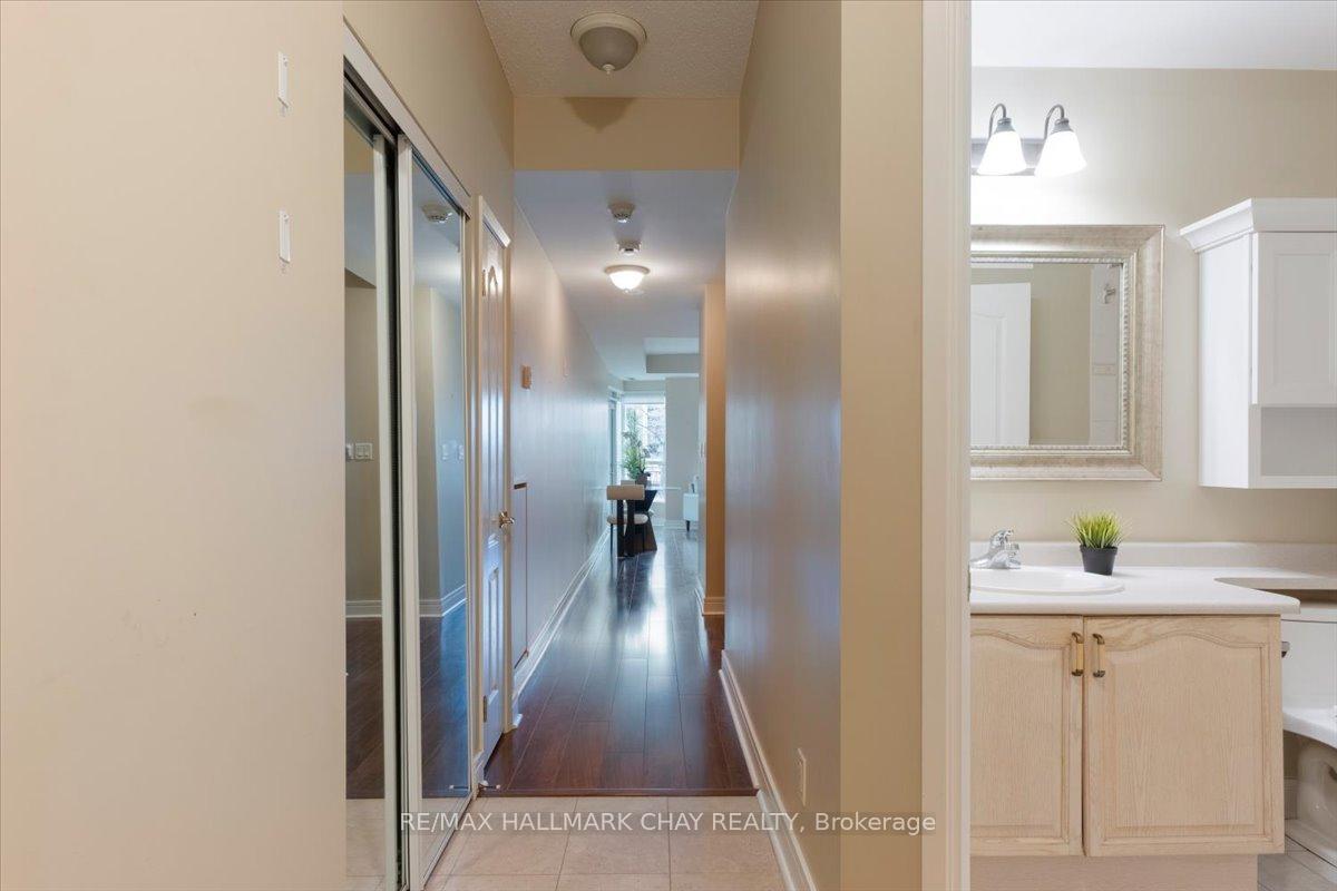 Photo 2 of Unit 302, 2 Toronto Street, Barrie, City Centre — HOMEH