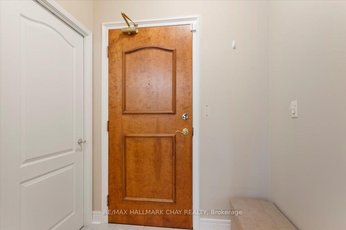 Photo 3 of Unit 302, 2 Toronto Street, Barrie, City Centre — HOMEH