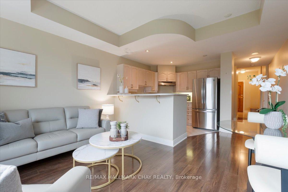 Photo 15 of Unit 302, 2 Toronto Street, Barrie, City Centre — HOMEH