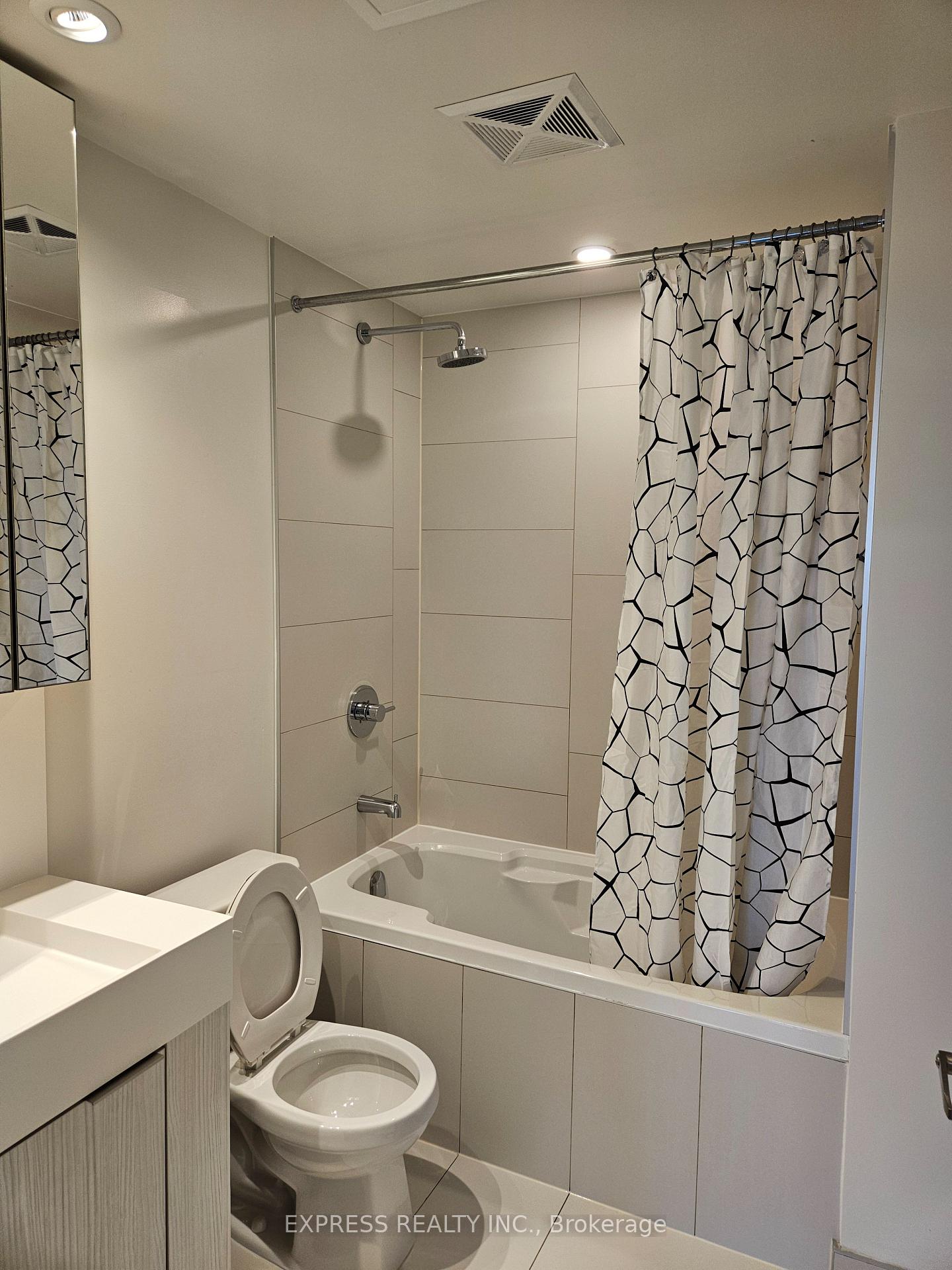 Photo 6 of Unit 2802, 20 Richardson Street, Toronto, Waterfront Communities — HOMEH