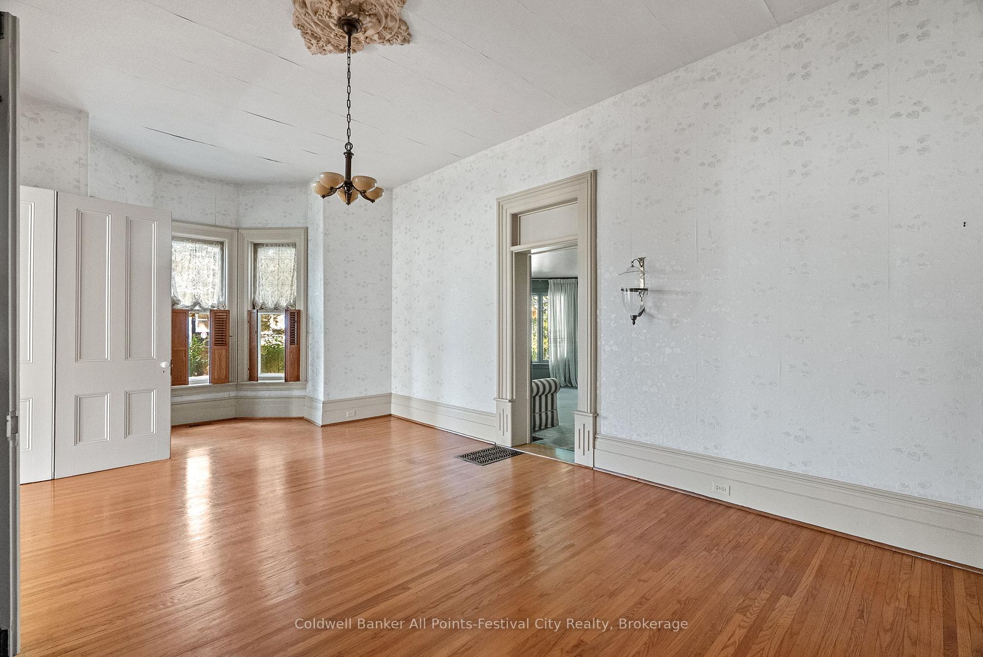 Photo 12 of 55 Nelson Street E, Goderich, Goderich (Town) — HOMEH