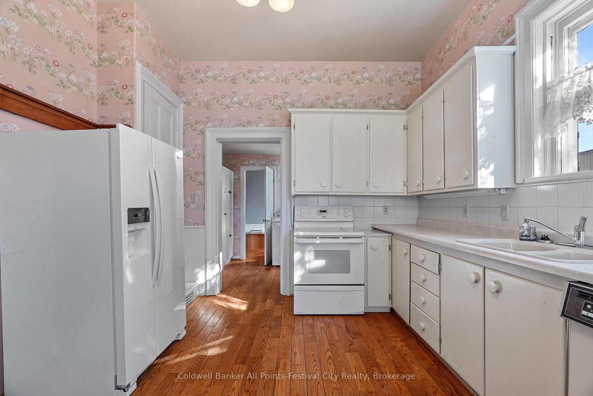 Photo 20 of 55 Nelson Street E, Goderich, Goderich (Town) — HOMEH