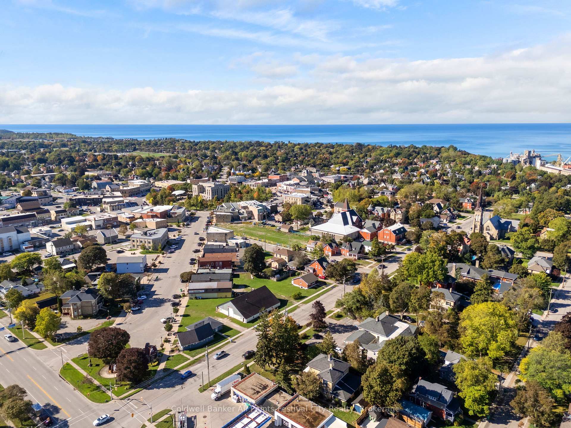 Photo 46 of 55 Nelson Street E, Goderich, Goderich (Town) — HOMEH
