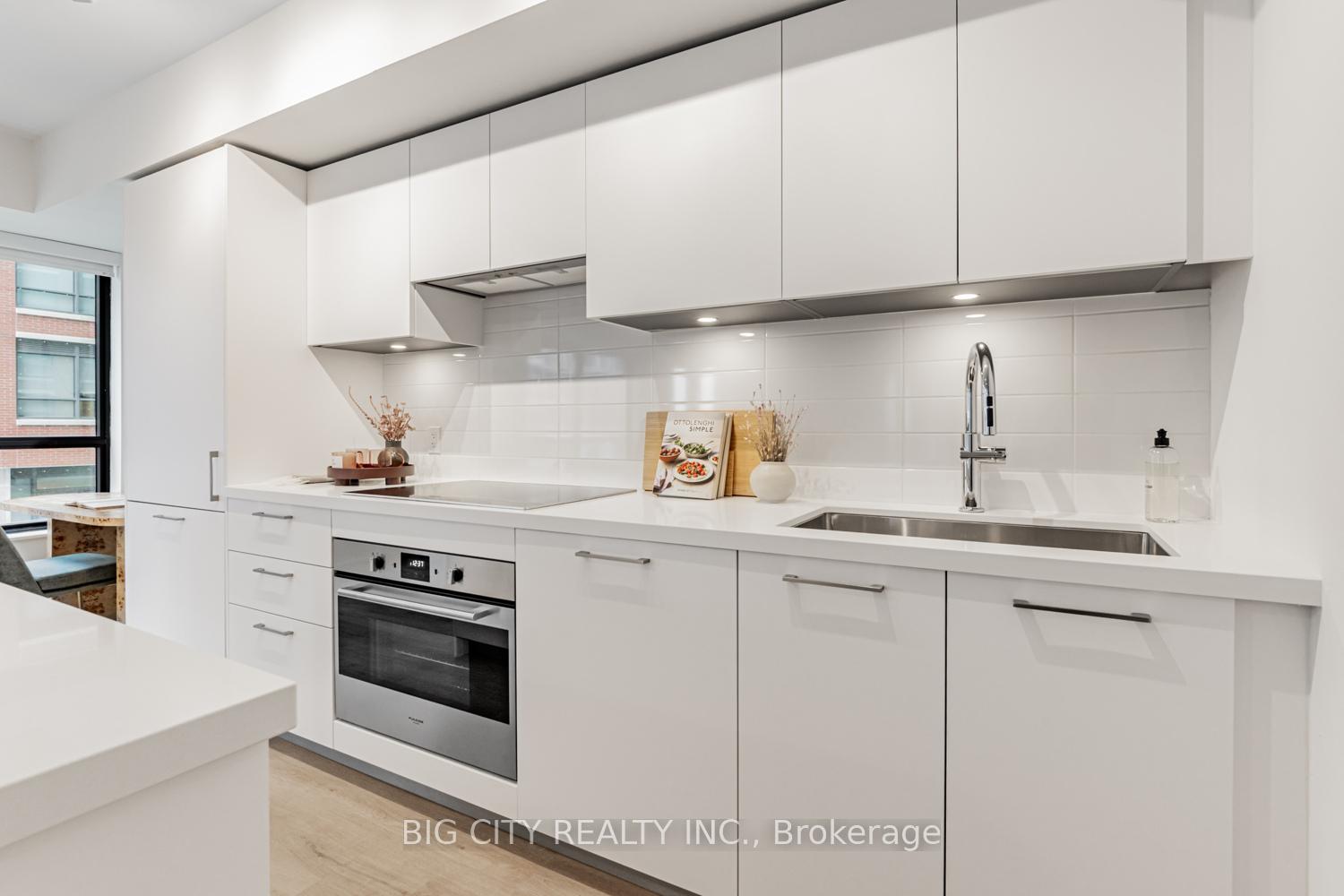 Photo 8 of Unit 318, 36 Brentcliffe Road, Toronto, Thorncliffe Park — HOMEH
