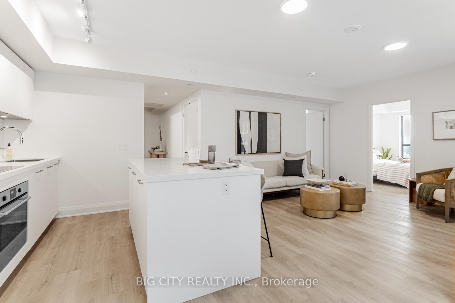 Photo 9 of Unit 318, 36 Brentcliffe Road, Toronto, Thorncliffe Park — HOMEH