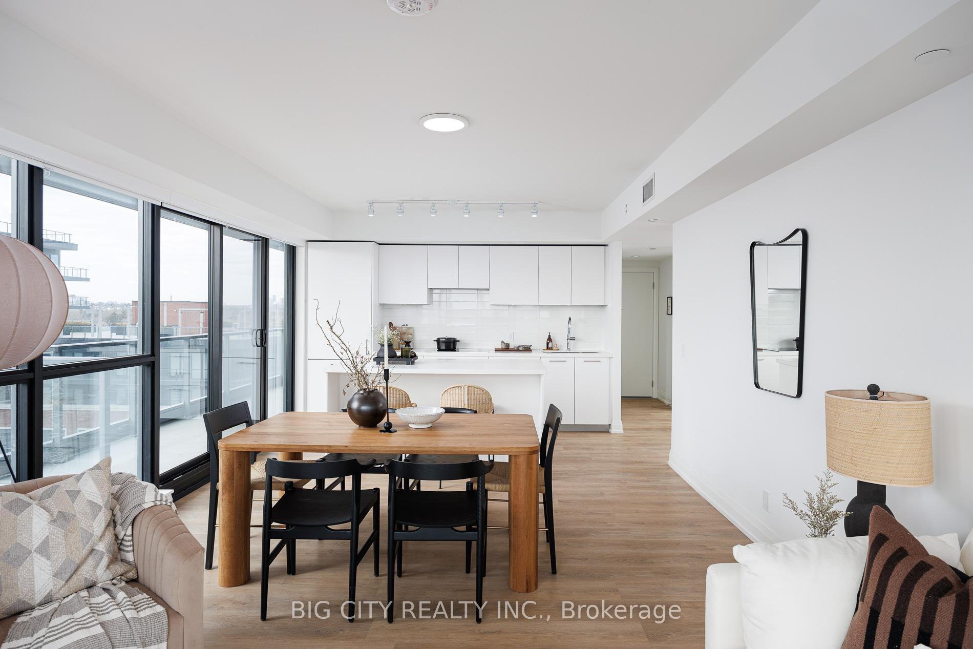 Photo 4 of Unit 1411, 36 Brentcliffe Road, Toronto, Thorncliffe Park — HOMEH