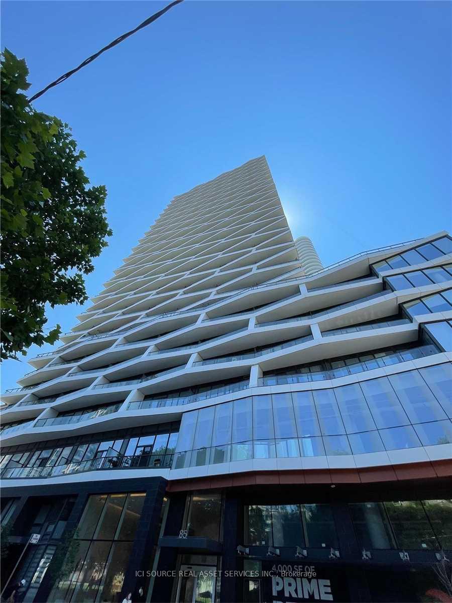 Front of Unit 711, 85 Wood Street