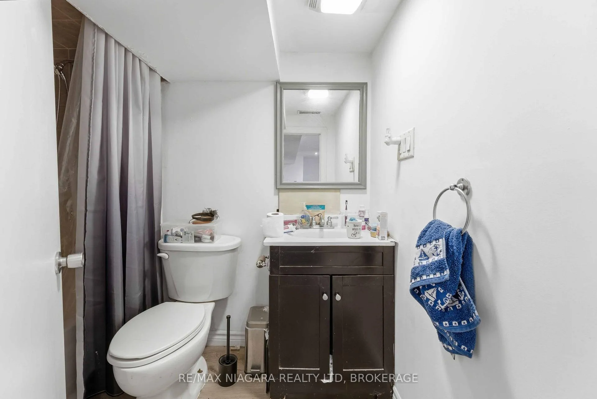 Photo 21 of 5033 Willmott Street, Niagara Falls, Cherrywood — HOMEH