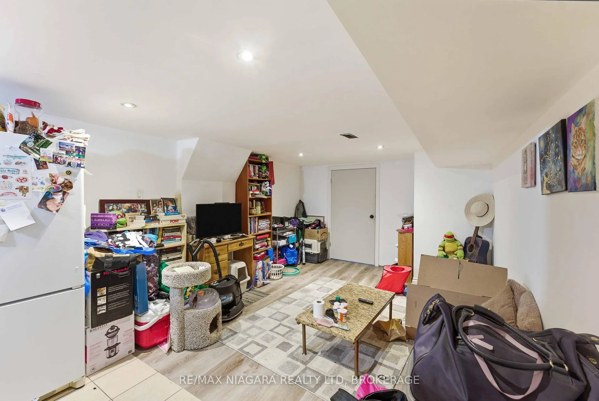 Photo 24 of 5033 Willmott Street, Niagara Falls, Cherrywood — HOMEH