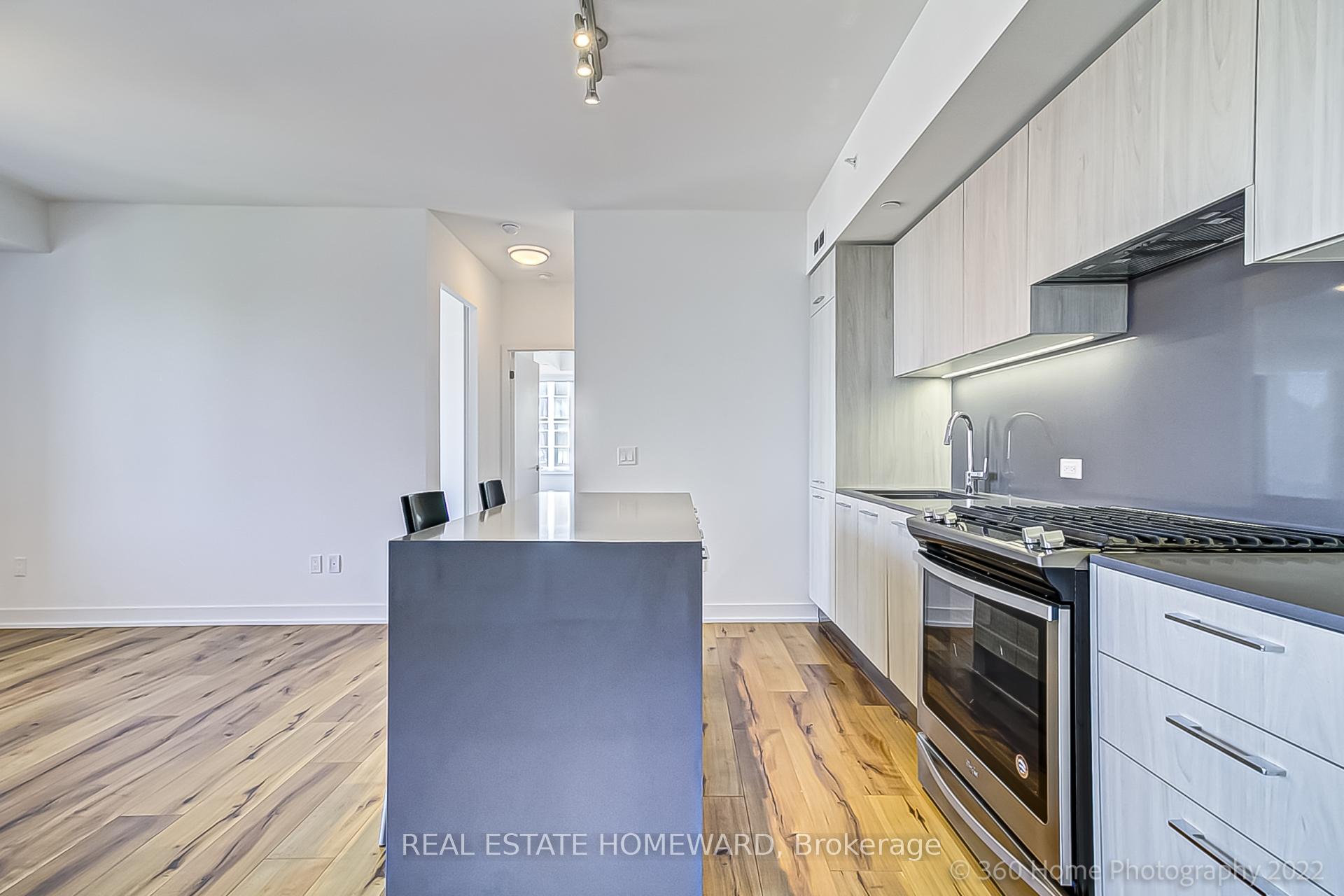Photo 10 of Unit 303, 665 Kingston Road, Toronto, The Beaches — HOMEH