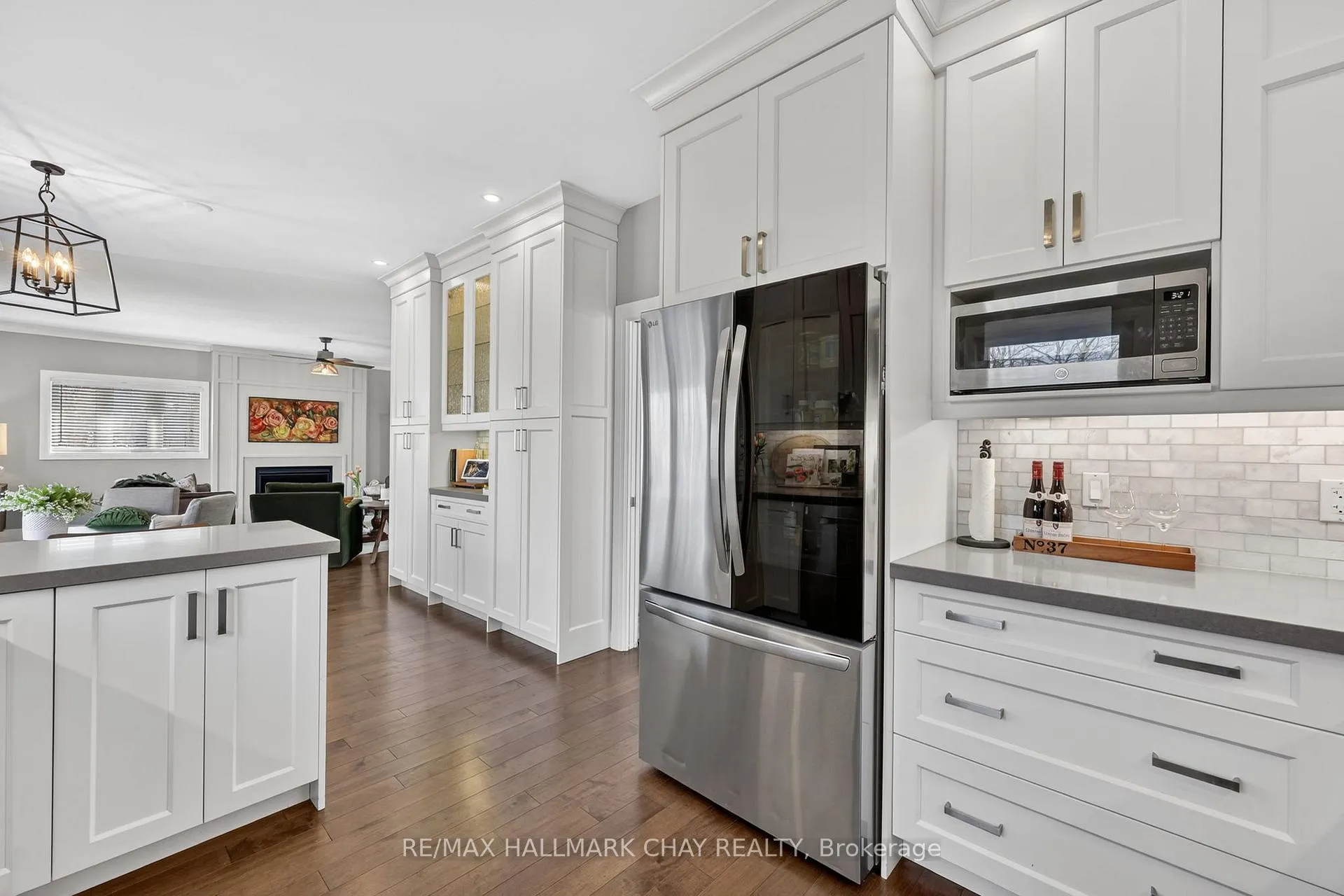 Photo 15 of 21 Tascona Court, Barrie, Little Lake — HOMEH