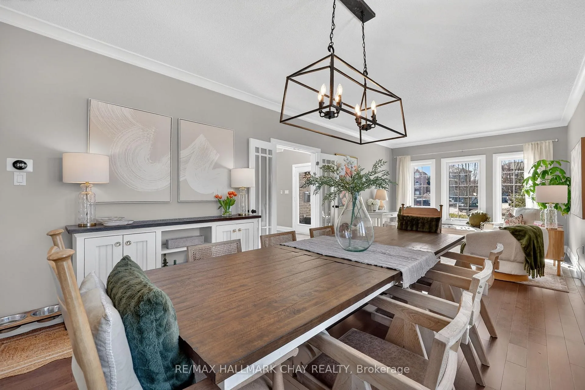 Photo 17 of 21 Tascona Court, Barrie, Little Lake — HOMEH
