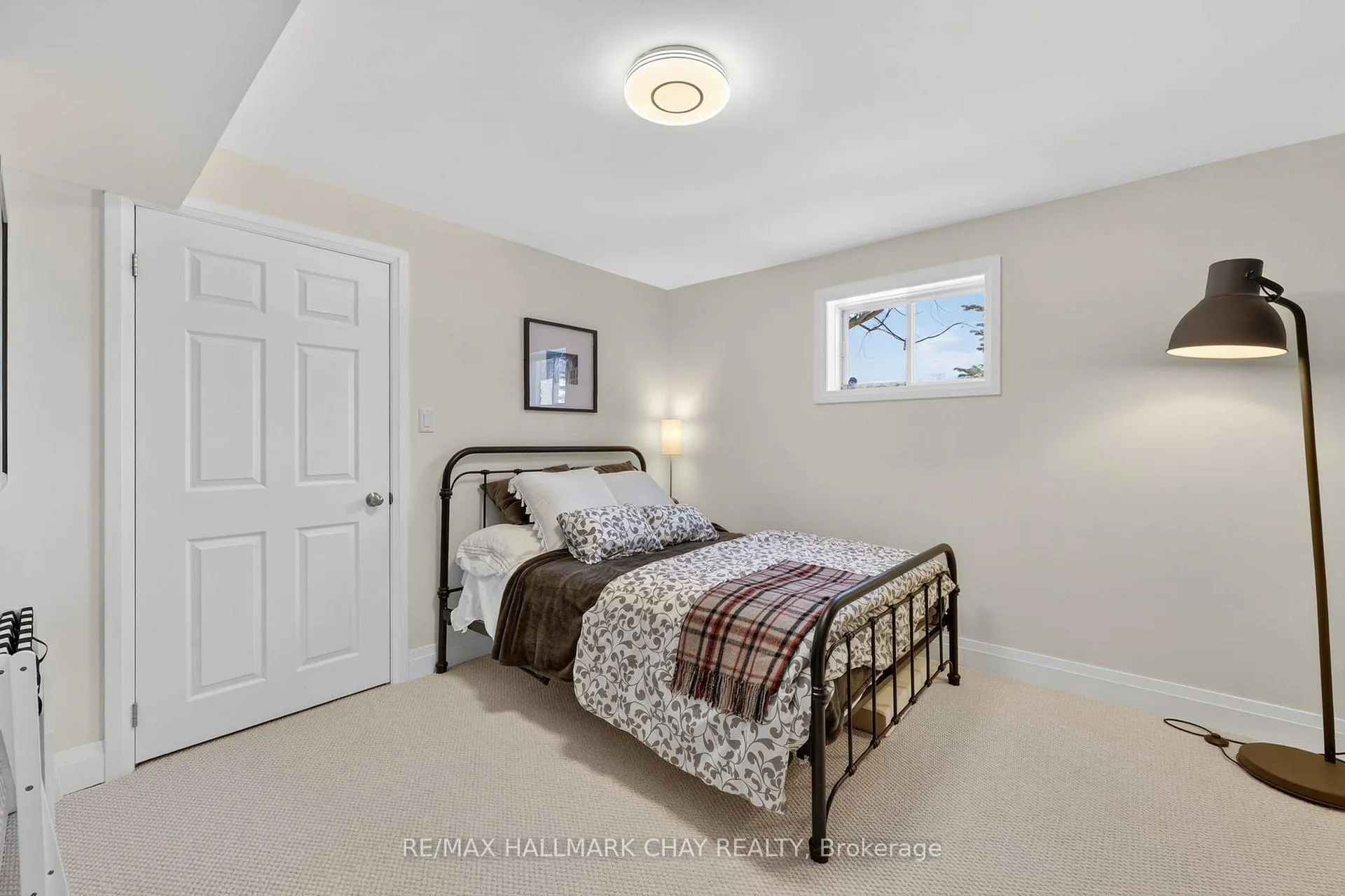 Photo 37 of 21 Tascona Court, Barrie, Little Lake — HOMEH