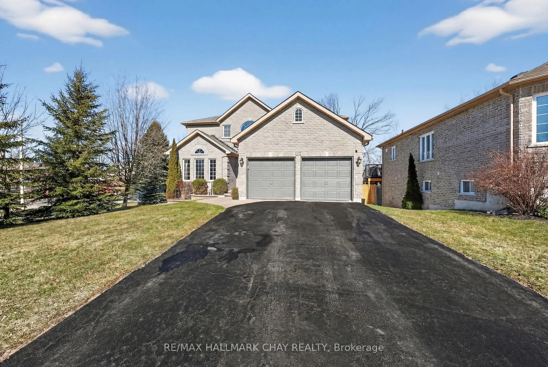 Photo 38 of 21 Tascona Court, Barrie, Little Lake — HOMEH