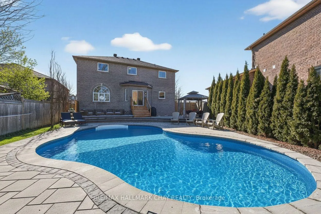 Photo 39 of 21 Tascona Court, Barrie, Little Lake — HOMEH