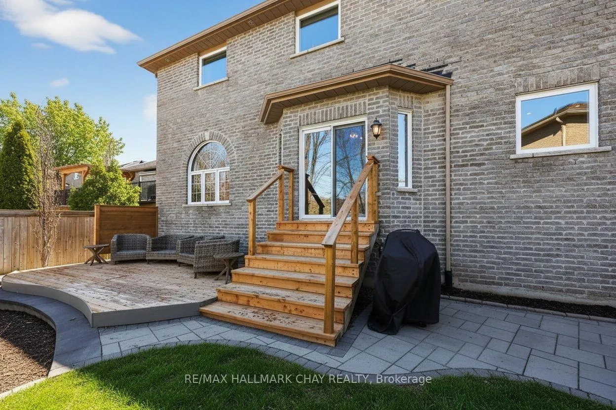 Photo 40 of 21 Tascona Court, Barrie, Little Lake — HOMEH