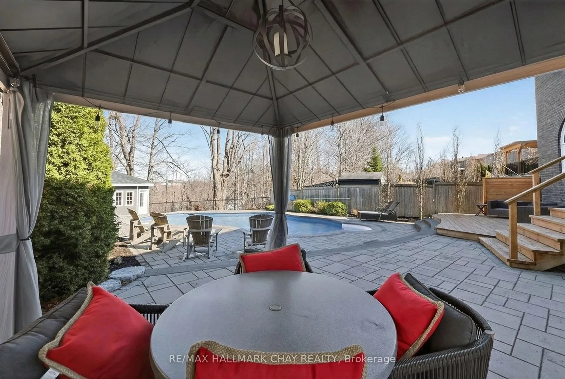 Photo 42 of 21 Tascona Court, Barrie, Little Lake — HOMEH