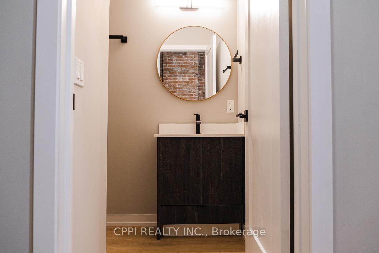 Front of Unit 216, 140 Simcoe Street