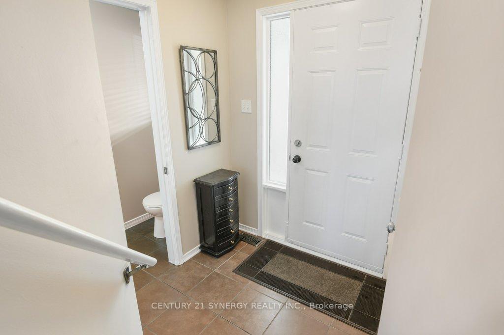 Photo 3 of 101 Crampton Drive, Carleton Place — HOMEH