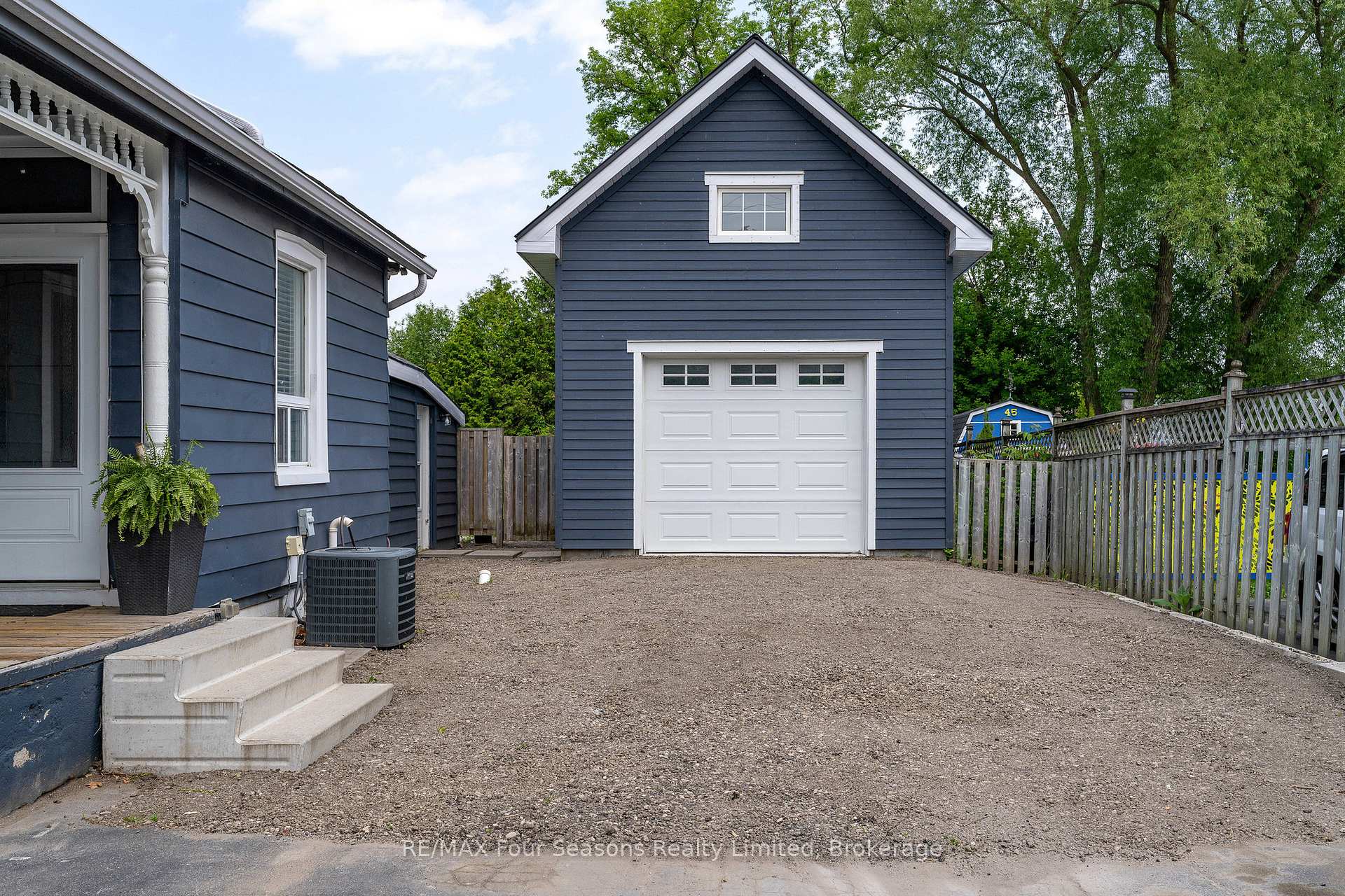 Photo 3 of 43 Cedar Street, Collingwood — HOMEH