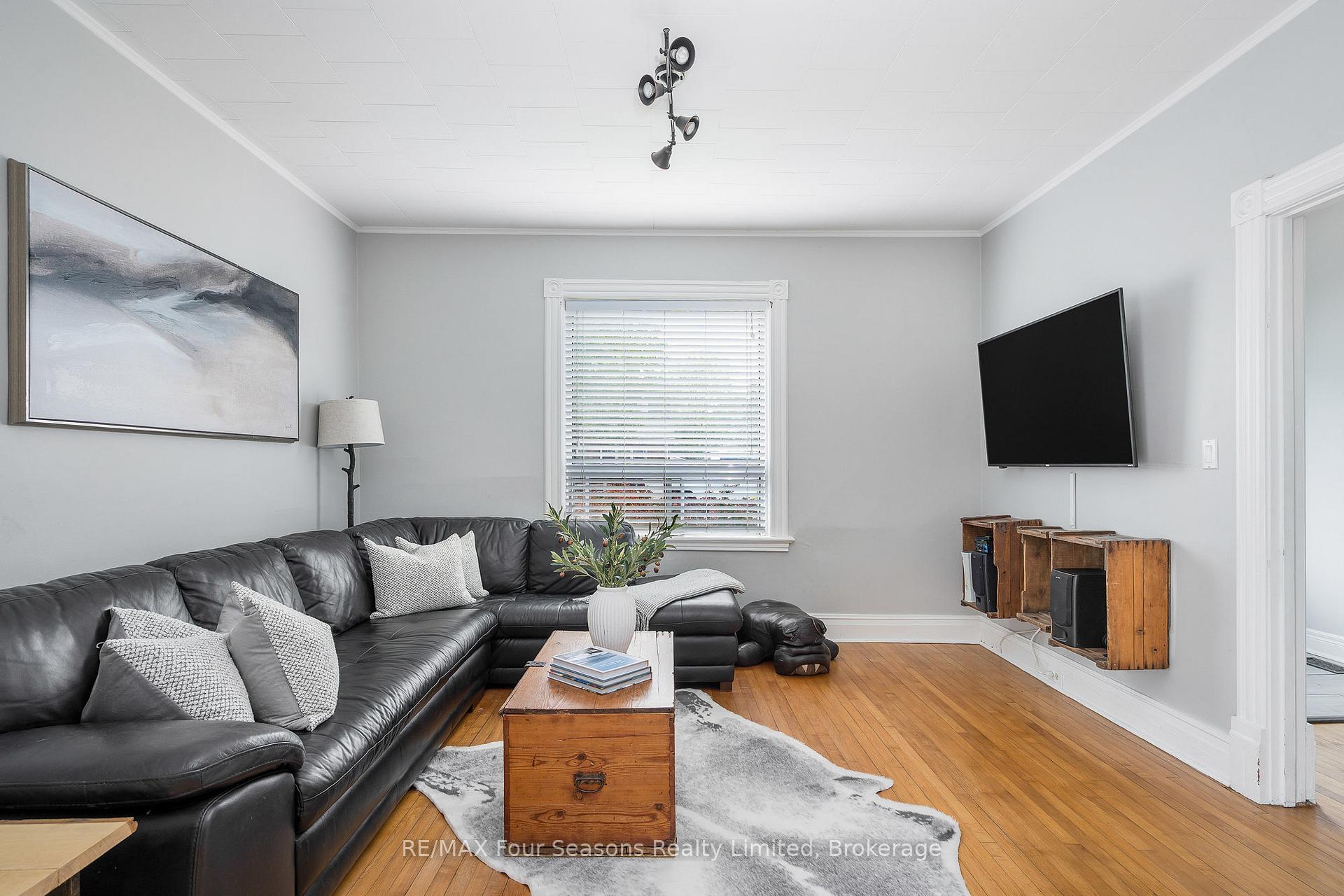 Photo 6 of 43 Cedar Street, Collingwood — HOMEH