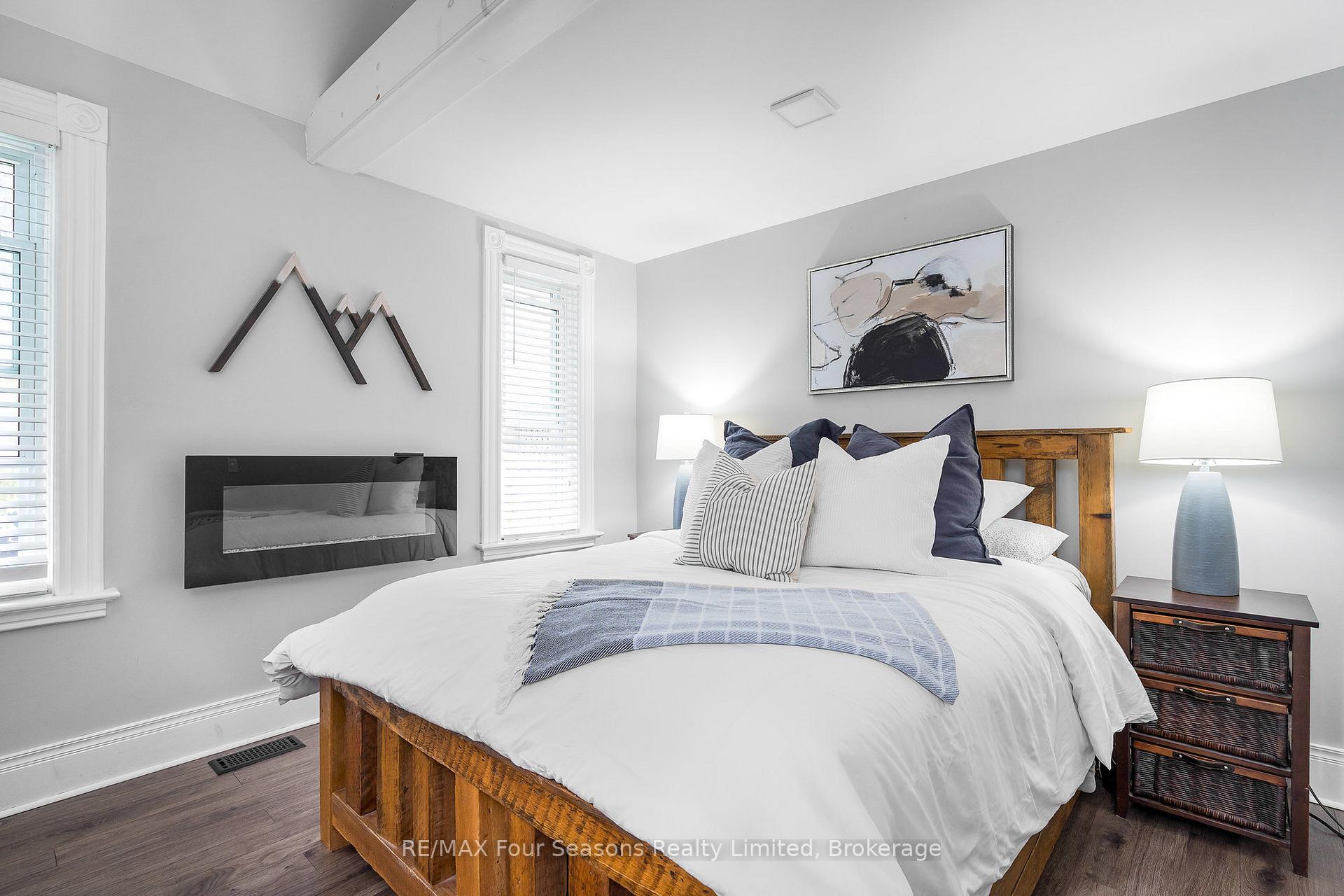 Photo 11 of 43 Cedar Street, Collingwood — HOMEH