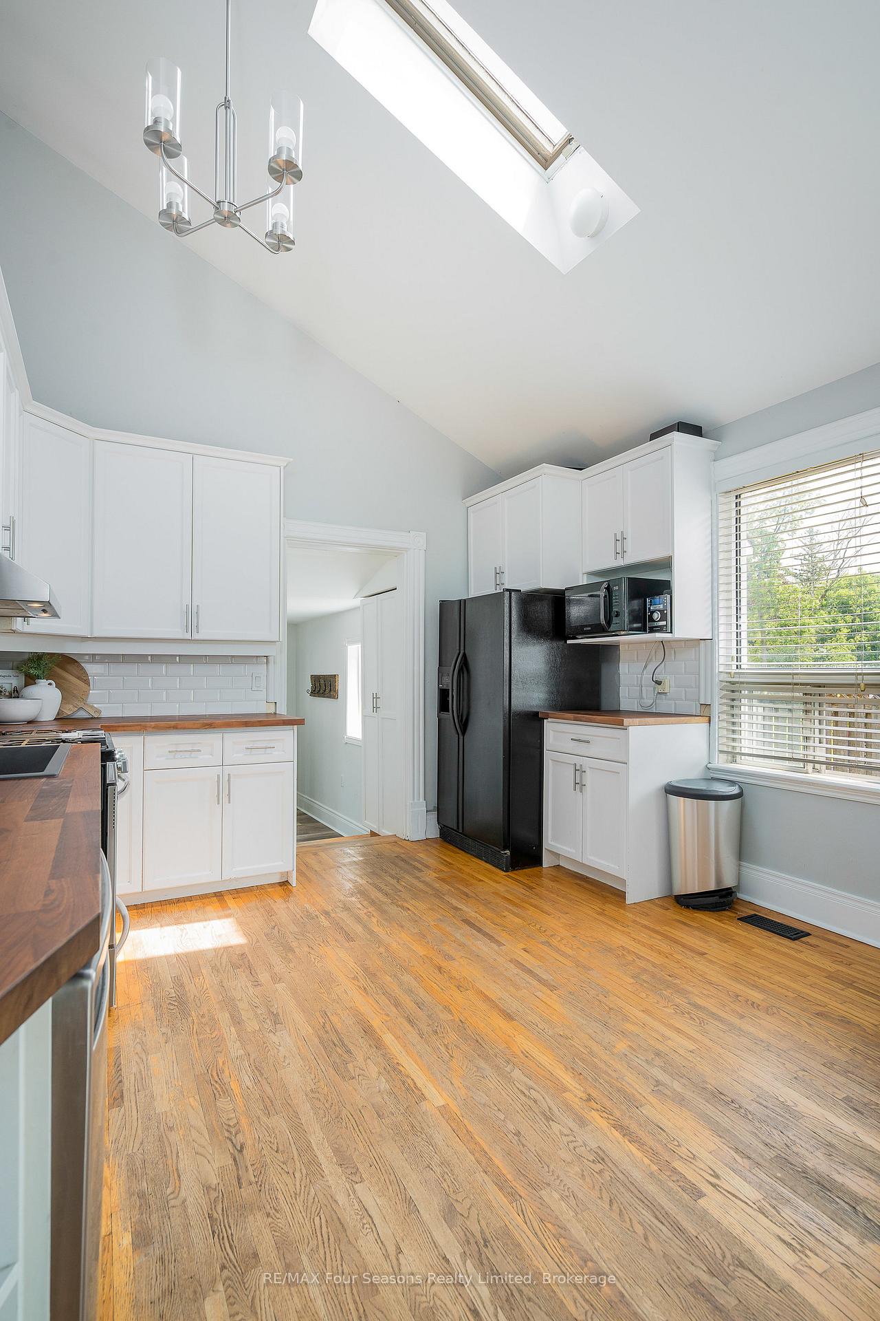 Photo 17 of 43 Cedar Street, Collingwood — HOMEH