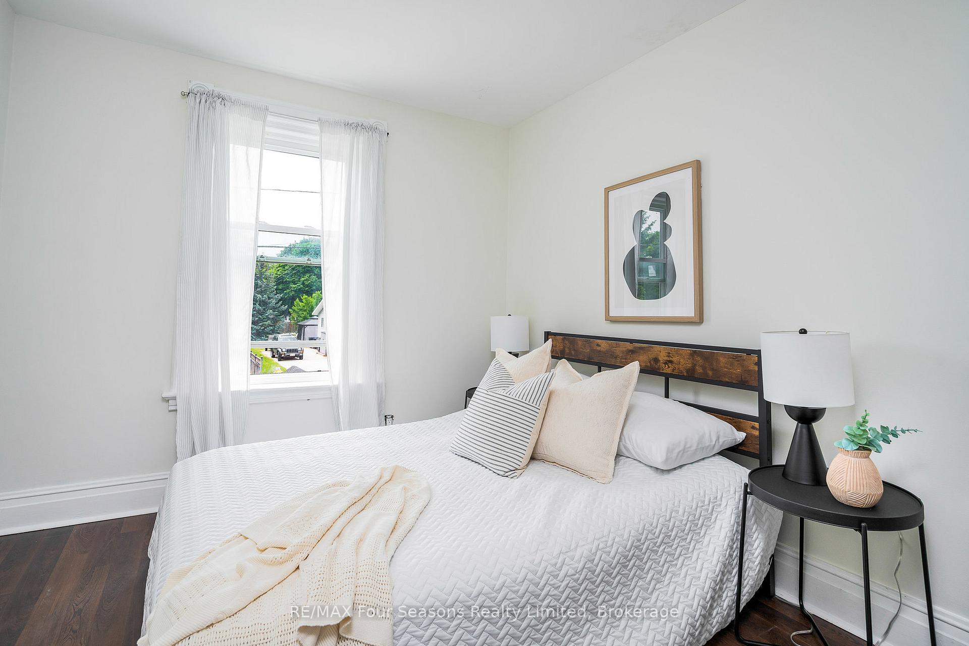 Photo 22 of 43 Cedar Street, Collingwood — HOMEH