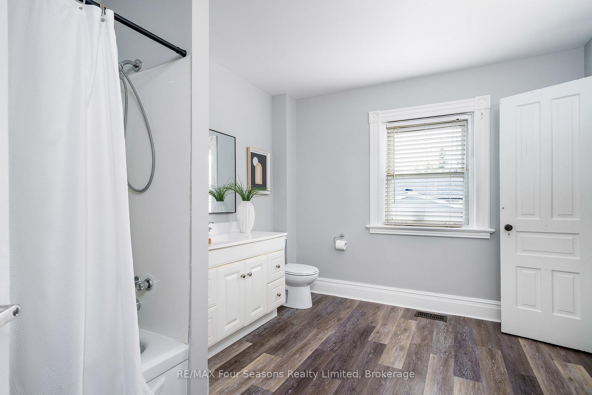Photo 25 of 43 Cedar Street, Collingwood — HOMEH