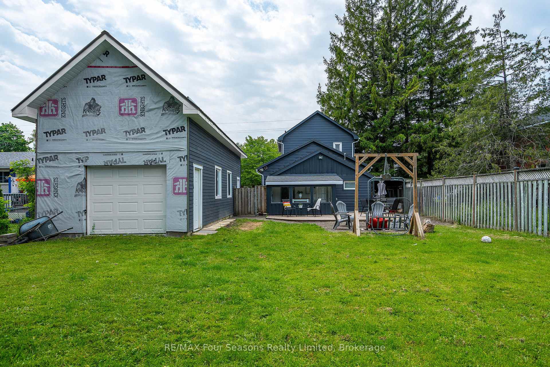 Photo 34 of 43 Cedar Street, Collingwood — HOMEH