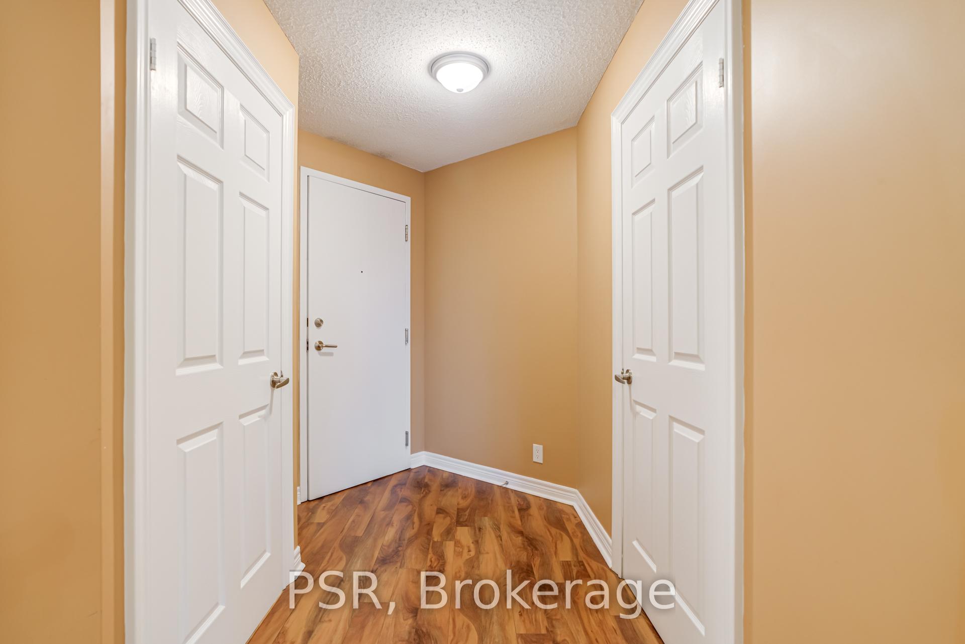 Photo 4 of Unit 717, 33 Cox Boulevard, Markham, Unionville — HOMEH
