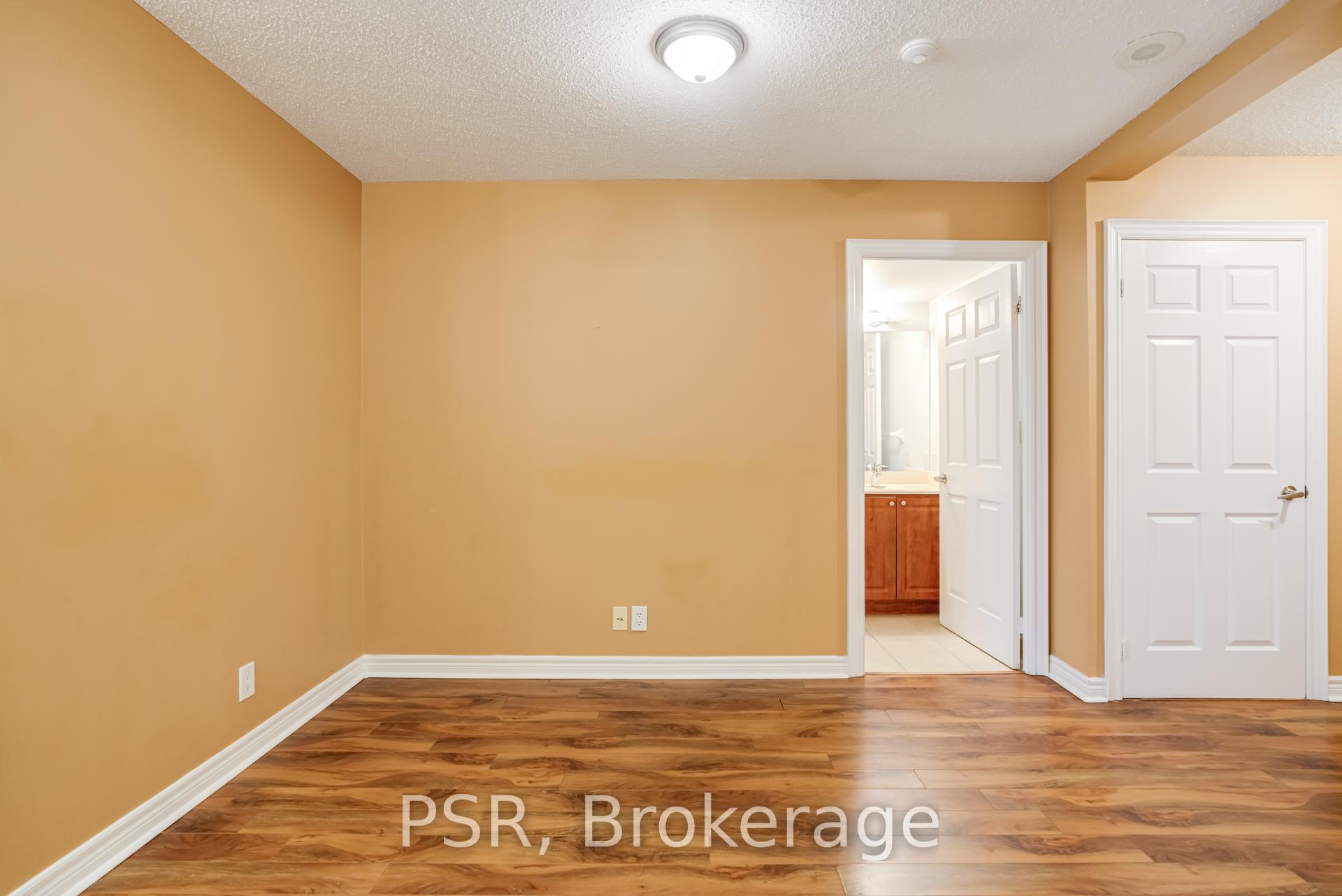 Photo 6 of Unit 717, 33 Cox Boulevard, Markham, Unionville — HOMEH