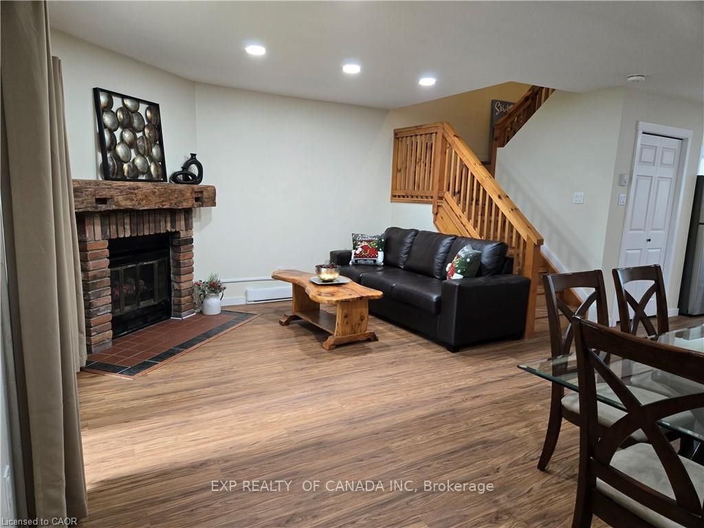Photo 5 of 553 Oxbow Crescent, Collingwood — HOMEH