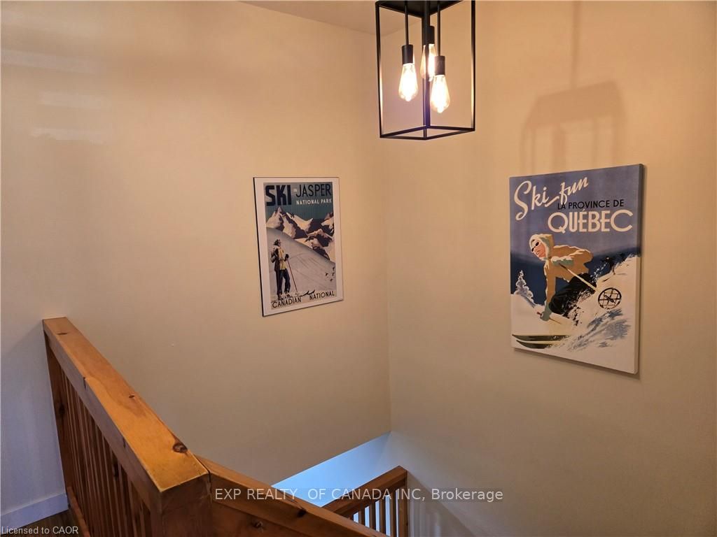 Photo 9 of 553 Oxbow Crescent, Collingwood — HOMEH