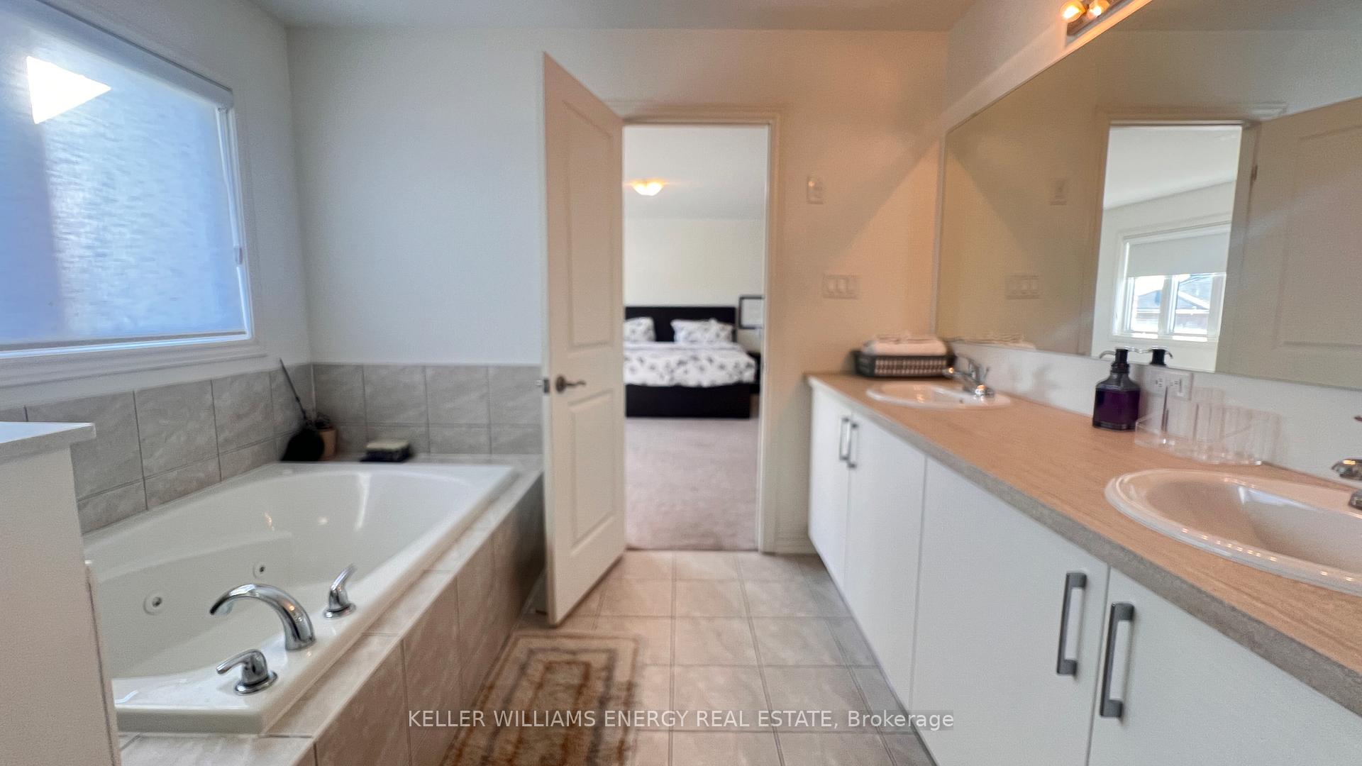 Photo 15 of 105 Elephant Hill Drive, Clarington, Bowmanville — HOMEH
