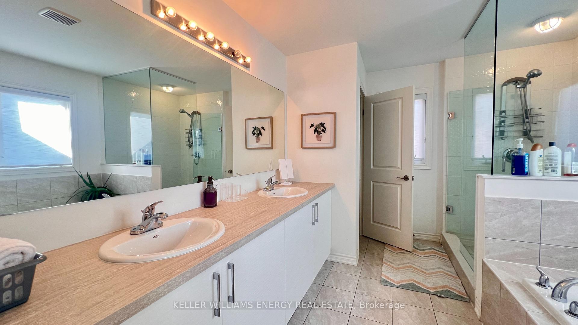 Photo 19 of 105 Elephant Hill Drive, Clarington, Bowmanville — HOMEH