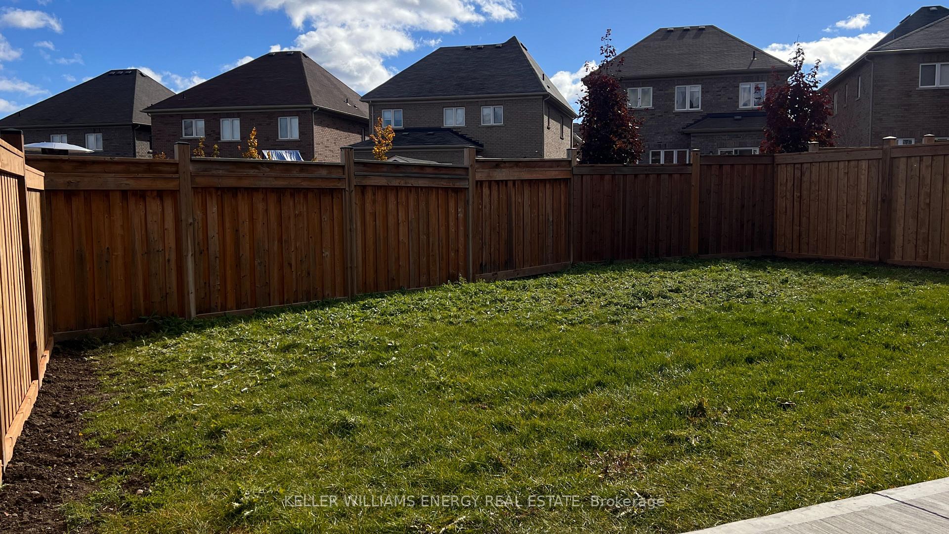 Photo 31 of 105 Elephant Hill Drive, Clarington, Bowmanville — HOMEH
