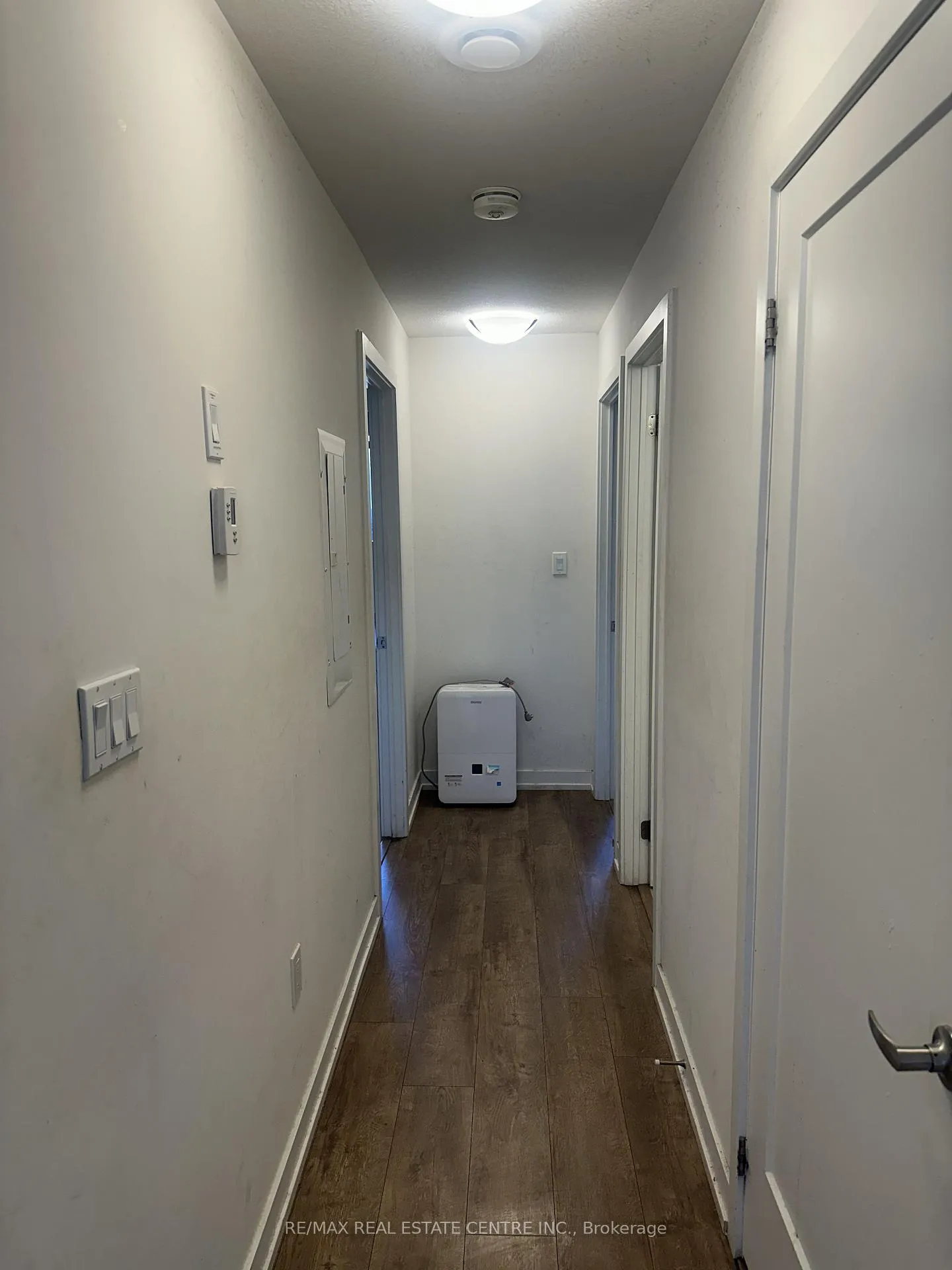 Photo 9 of Unit E9-20, 20 Palace Street, Kitchener, Laurentian Hills — HOMEH