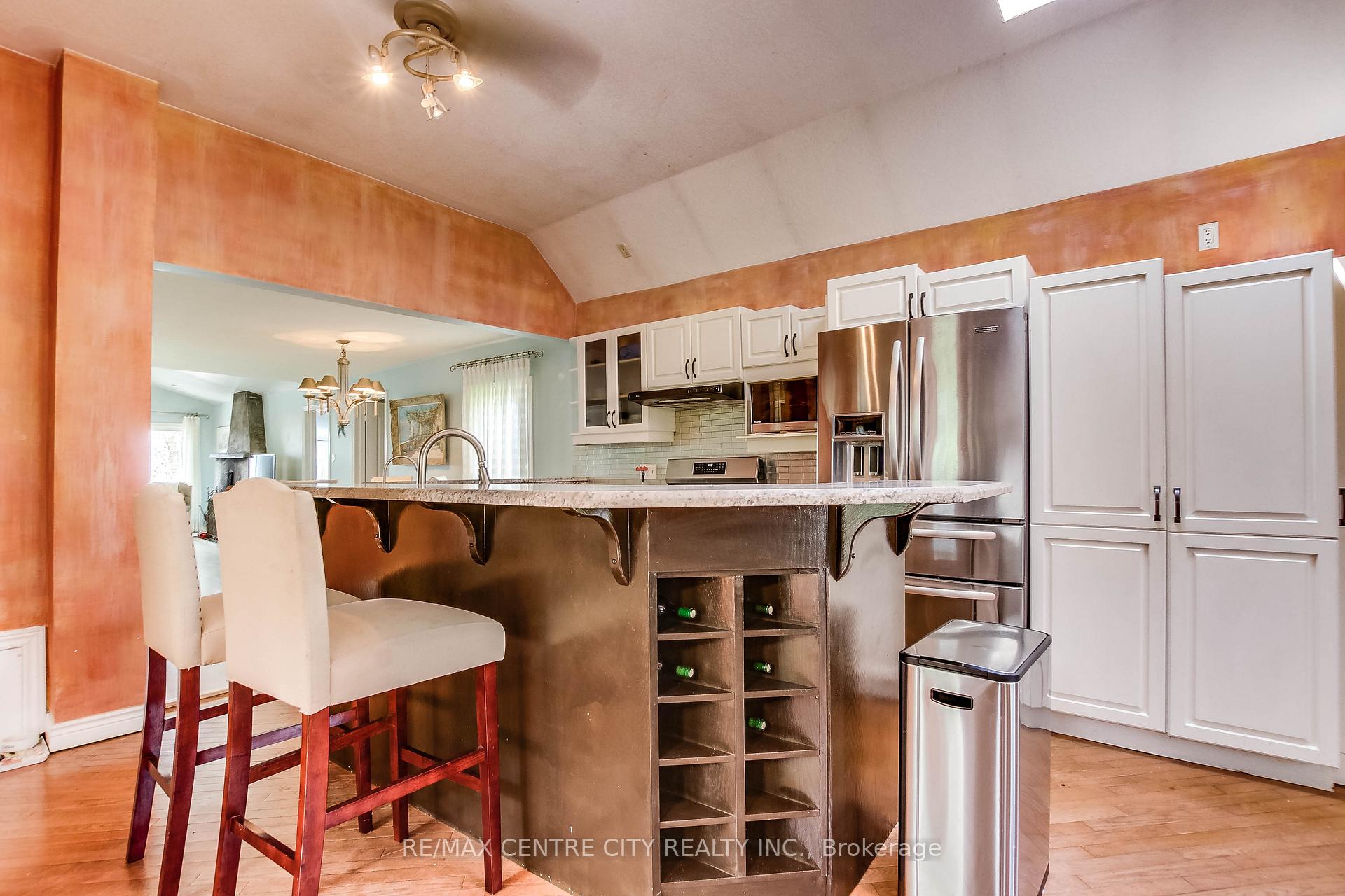 Photo 5 of 490 Lower Spring Street, Central Elgin, Port Stanley — HOMEH