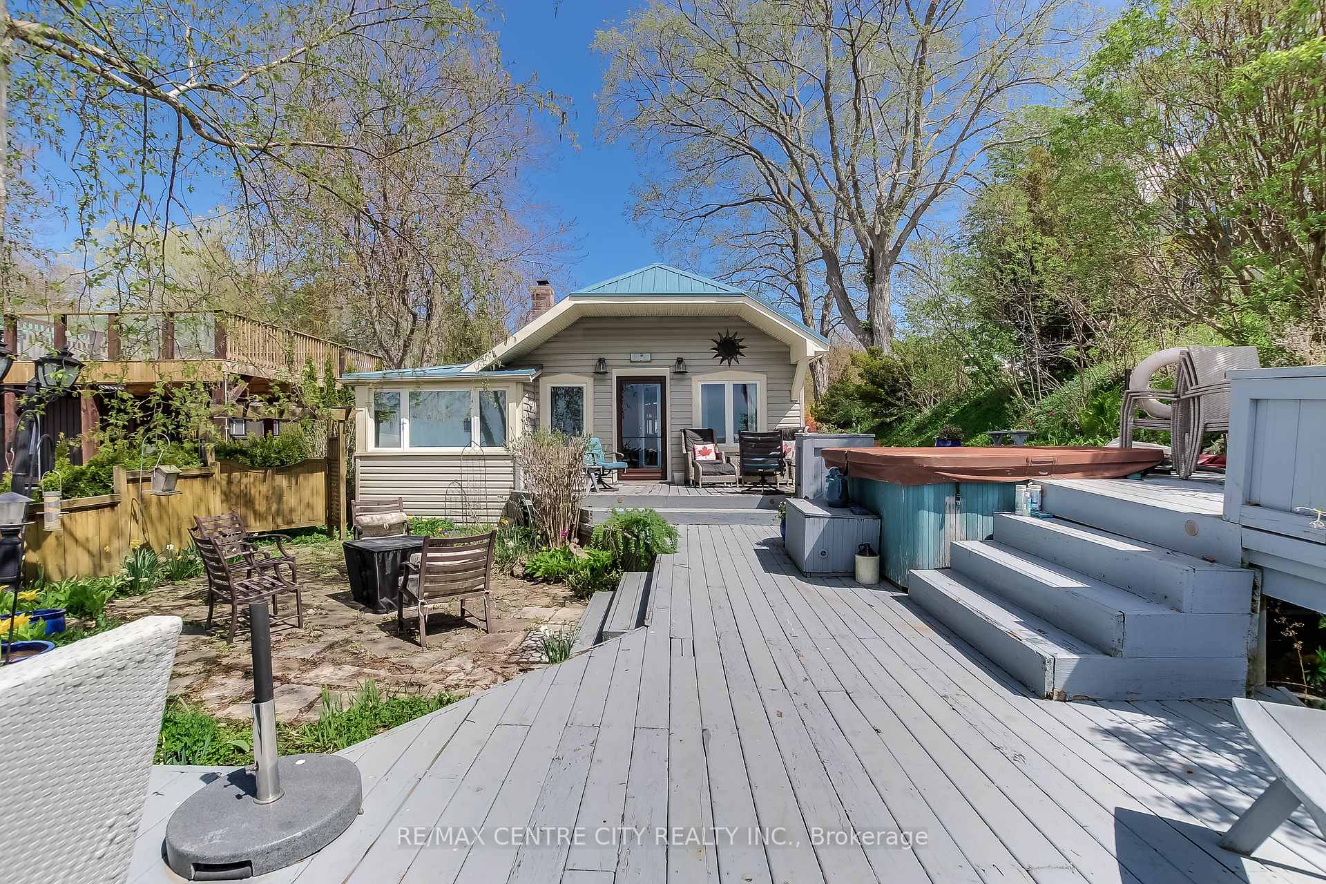 Photo 22 of 490 Lower Spring Street, Central Elgin, Port Stanley — HOMEH