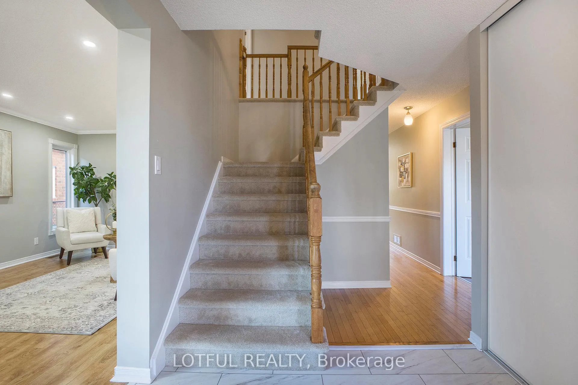 Photo 3 of 4 Spindle Way, Ottawa, Stittsville (South) — HOMEH