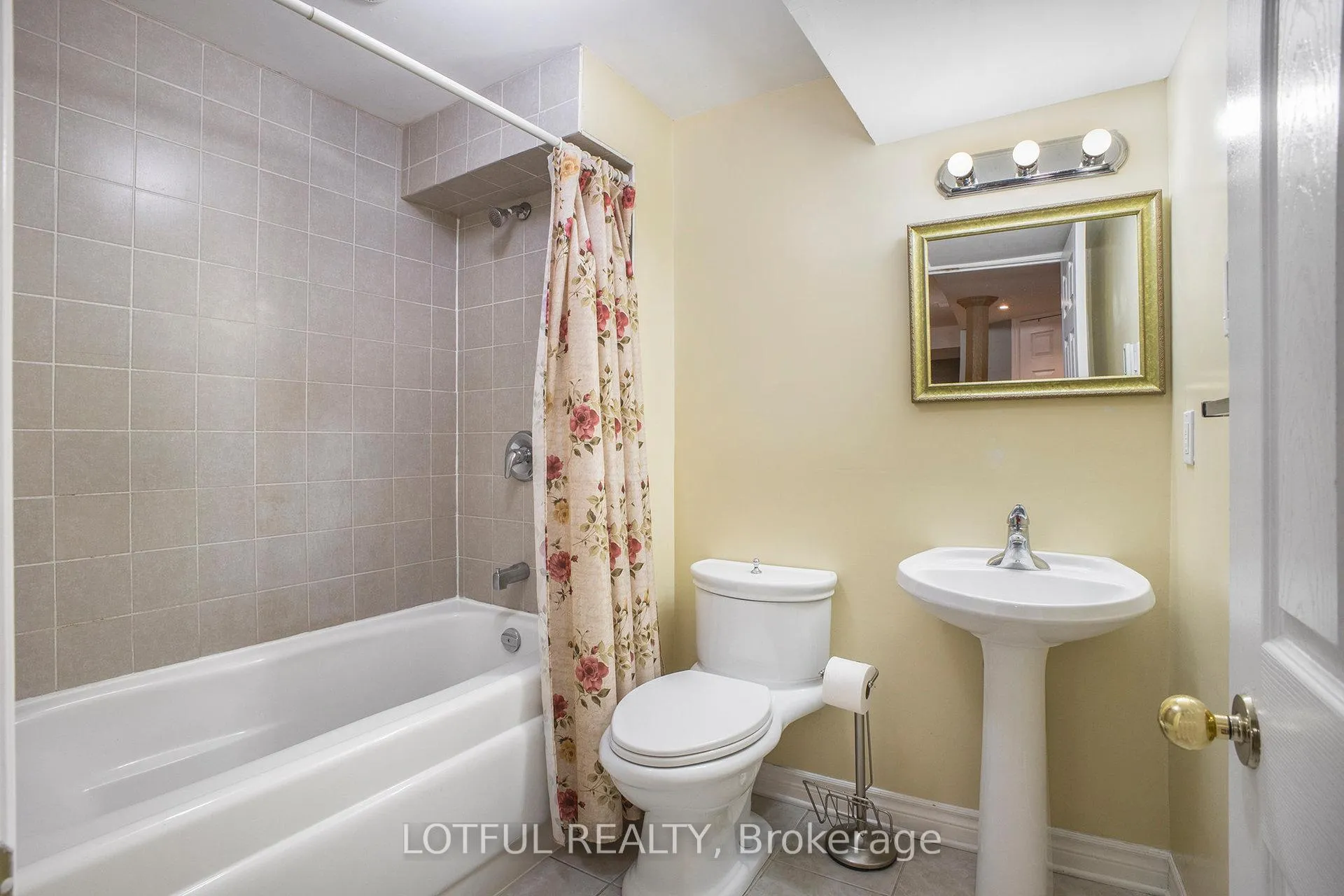 Photo 28 of 4 Spindle Way, Ottawa, Stittsville (South) — HOMEH