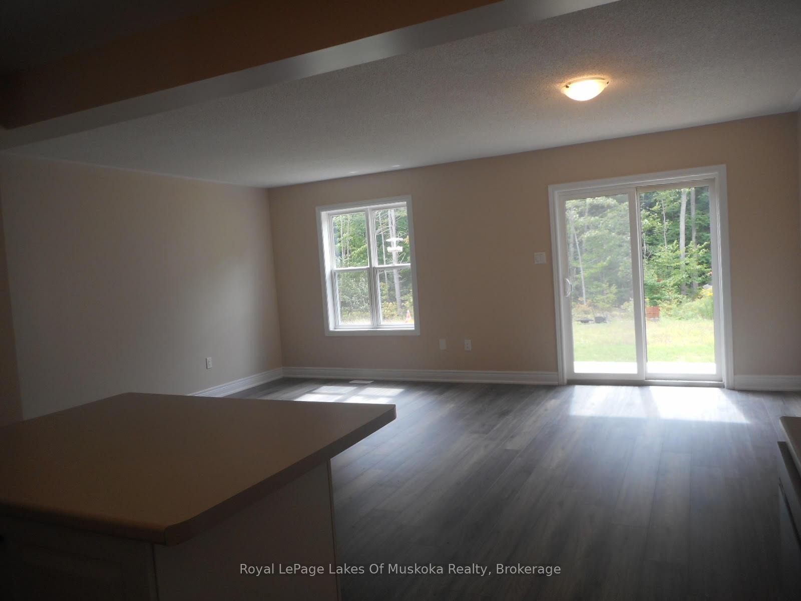 Photo 3 of 255 Daffodil Court, Gravenhurst, Muskoka (S) — HOMEH